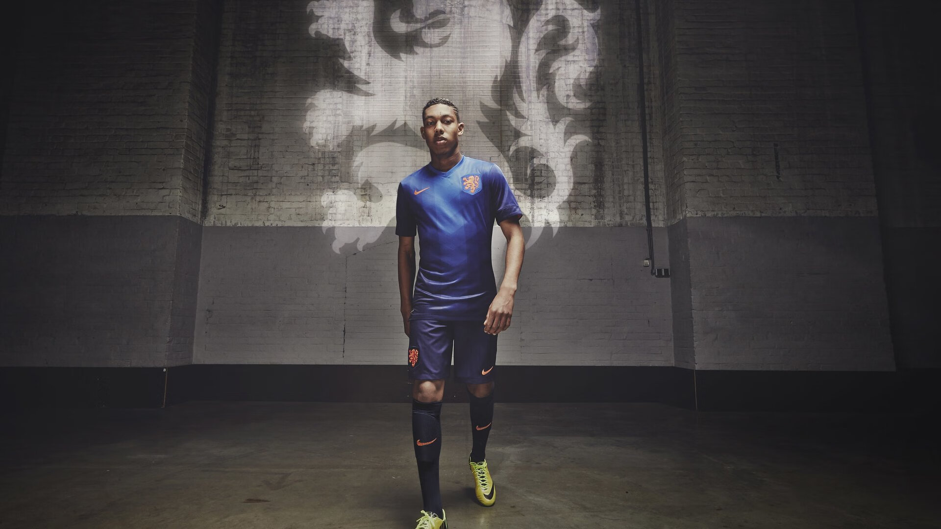 全国足球志愿者服务队伍扩大,赛场保障更贴心,足球赛志愿者招募通知